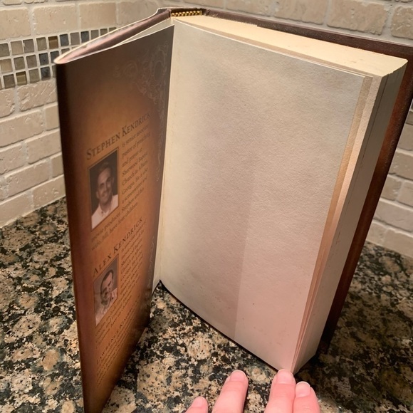 The Love Dare Day by Day: A Year of Devotions for Couples [Hardcover] Kendrick, - Picture 6 of 6